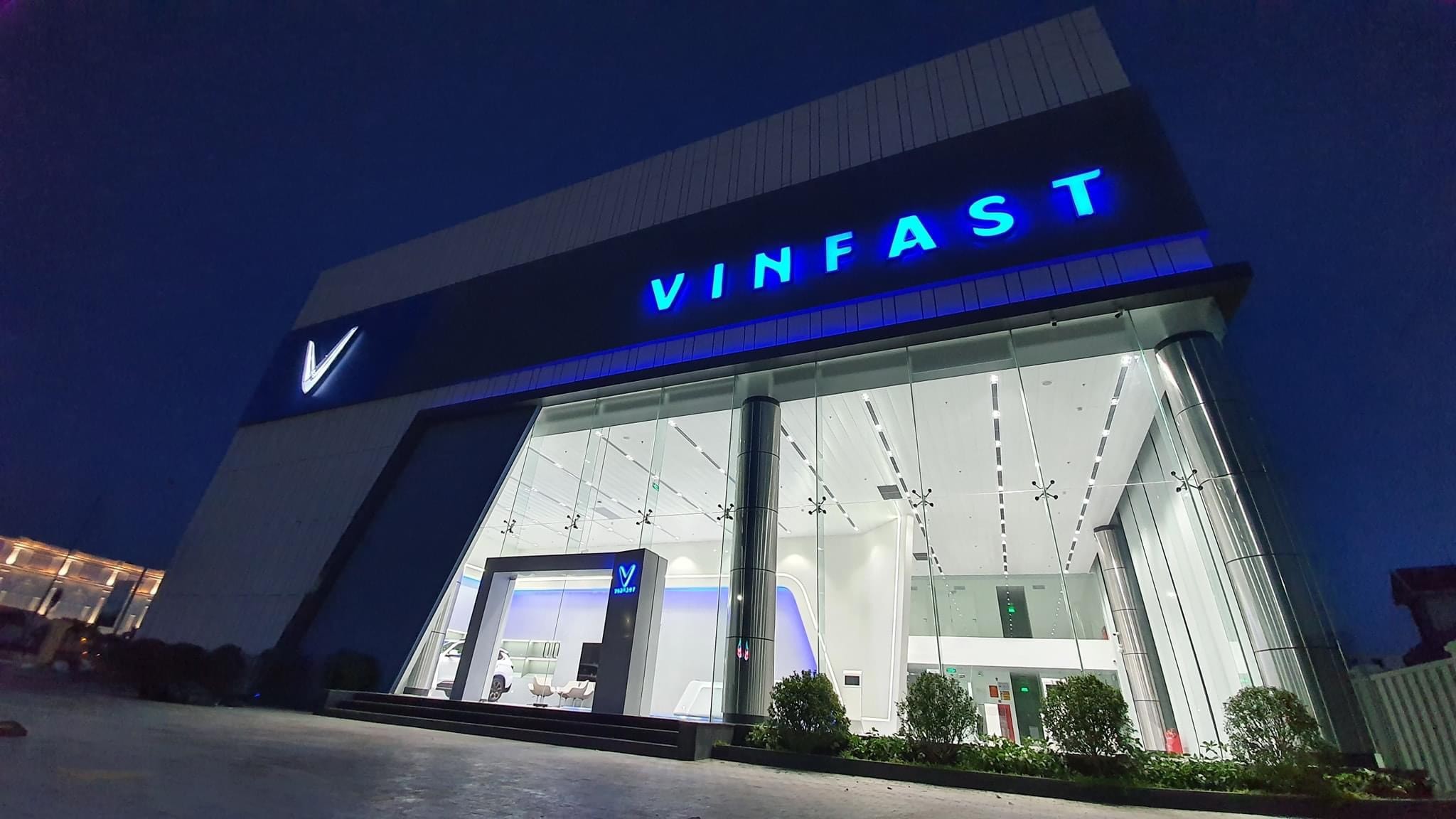 Quảng Ninh: Trạm sạc VinFast - Showrom VinFast Cẩm Phả